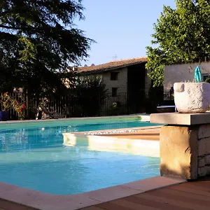 https://les-demeures-du-clos-niozelles.fr-provencehotel.com